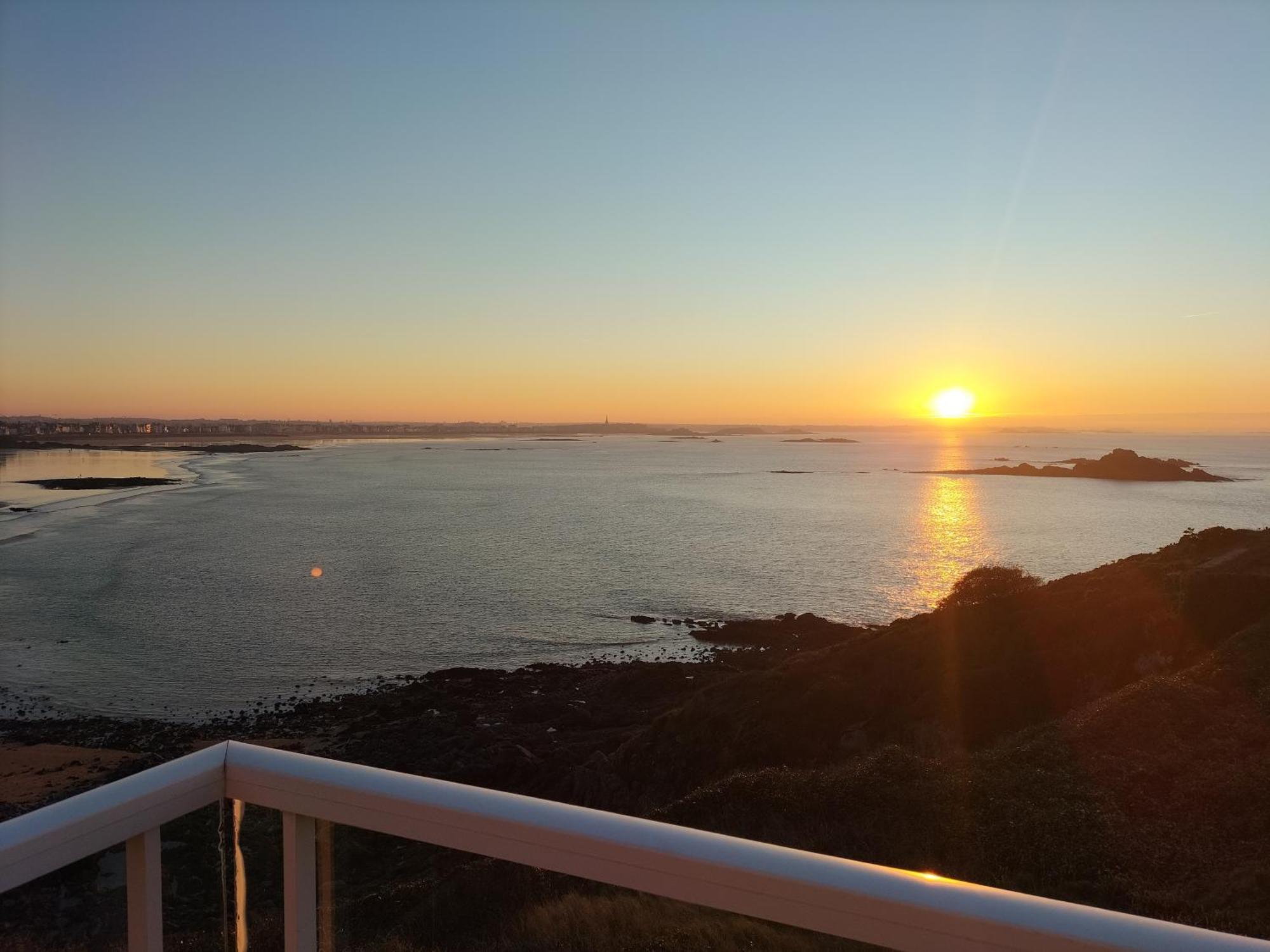 Вілла Le Cezembre - Vue 180 Baie St Malo Сен-Мало Екстер'єр фото